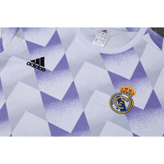 Chandal del Real Madrid Manga Corta 22-23 Blanco y Purpura - Pantalon Corto - Haga un click en la imagen para cerrar